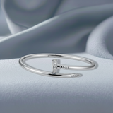 Elegance Nail Deluxe 18K Gold